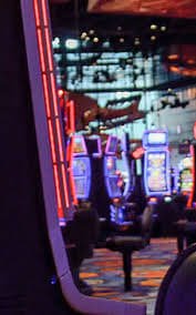 Layar slot online berkualitas tinggi dengan tema menarik di bidwin88